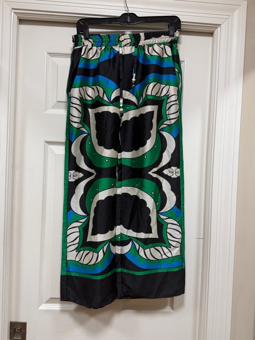 Zara Silk Abstract Print Pants